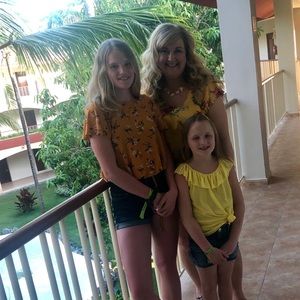 Meet your Posher, Jennifer